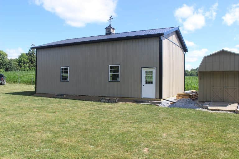 sideview of a 24x40 workshop for sale in pa